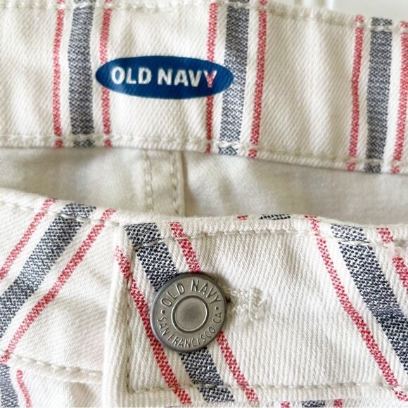 Old Navy Mid-Rise Button-Fly Multi-Stripe Jean Shorts - Size 16 - Picture 2 of 8